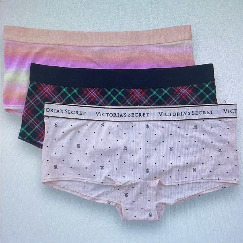 Victoria's Secret Women's Underwear Set